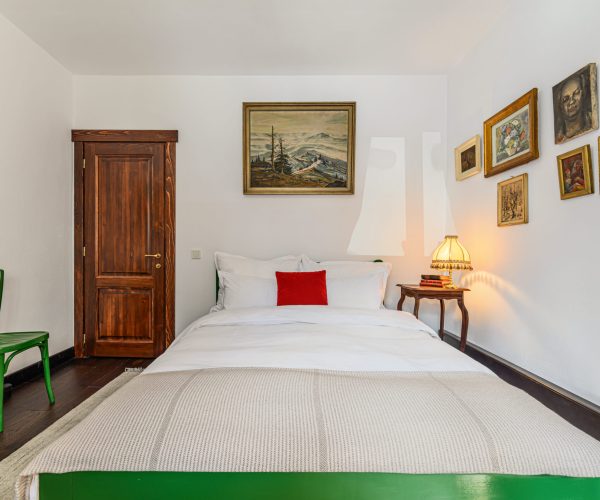NZ7_7800
